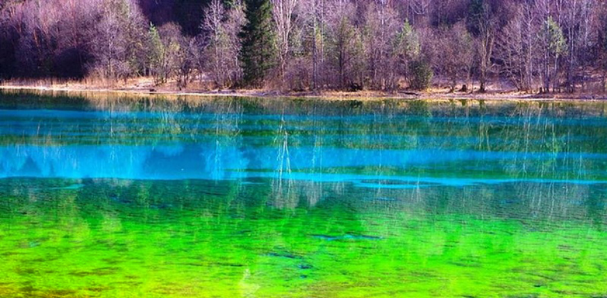Озеро Пяти Цветов